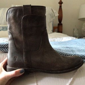 Frye flat mid calf boots